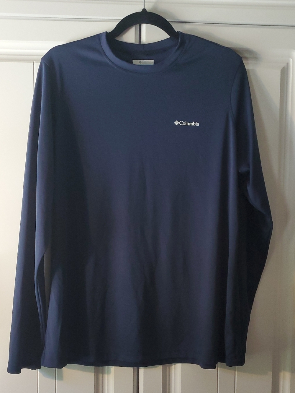Columbia Women's Long Sleeve Crew Shirt - Navy Blue